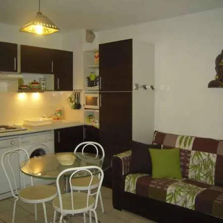Apartament Le Byblos Beau Studiocabine En Front De Mer
